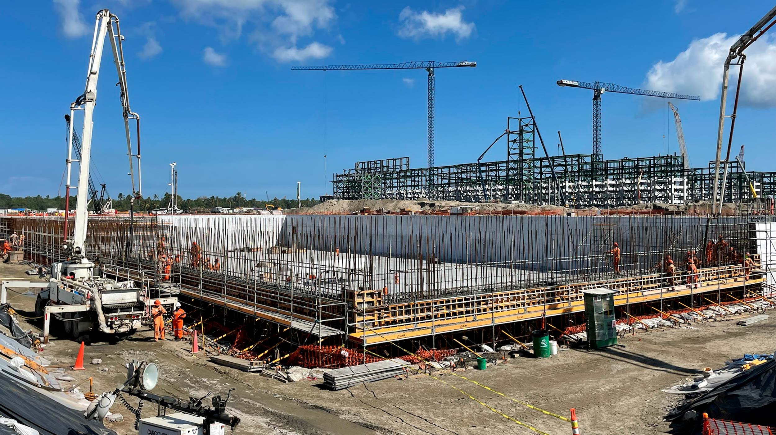 Como parte del proyecto de la construcción de la Refinería Olmeca en Dos Bocas, se llevan a cabo dos plantas de tratamiento de efluentes agua y aceite.