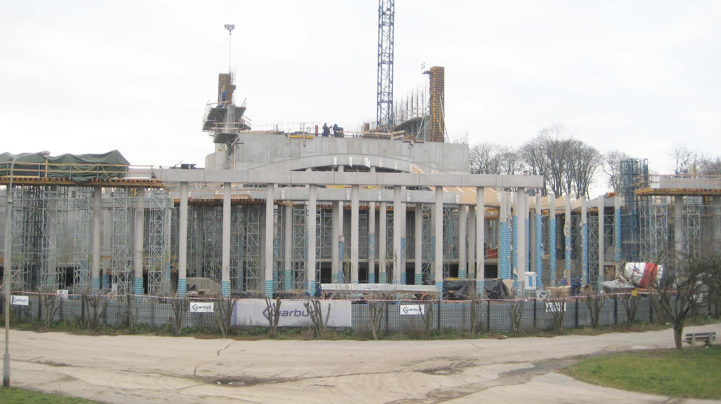 El proyecto consistió en transformar la antigua ópera y Filarmónica de Białystok en un nuevo Centro Europeo de Música y Arte.