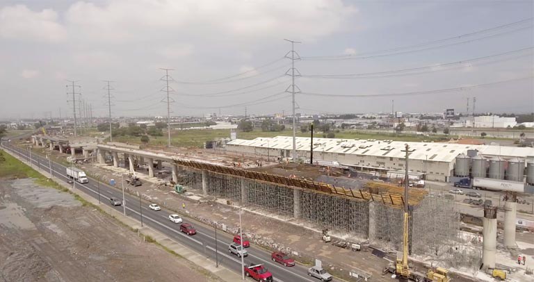 Tren Interurbano México-Toluca, México