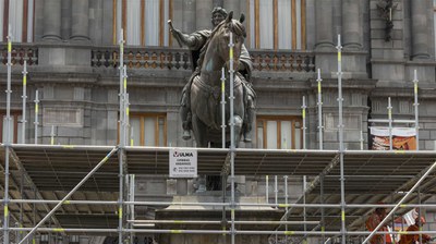 Rehabilitación de la escultura El Caballito, CDMX, México