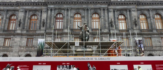 Rehabilitación de la escultura El Caballito, CDMX, México