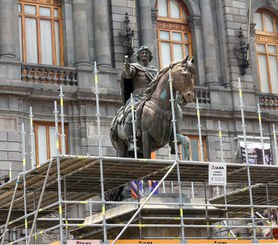 Rehabilitación de la escultura El Caballito, CDMX, México