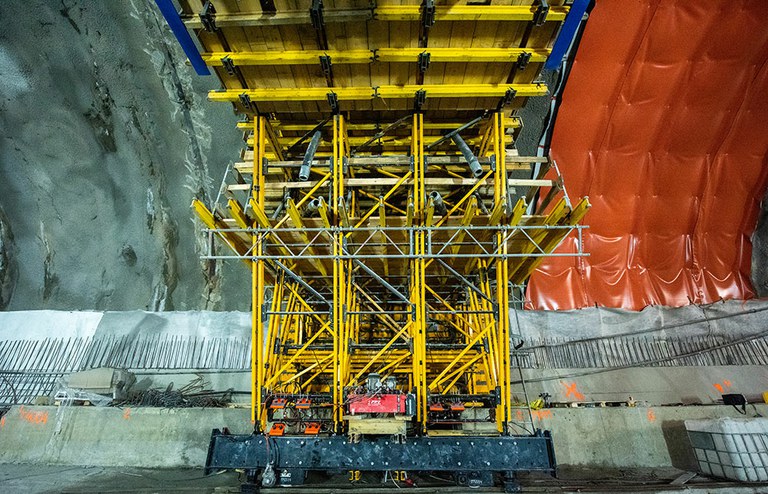 La construcción del túnel de carretera más largo de Polonia con el carro de cimbra MK