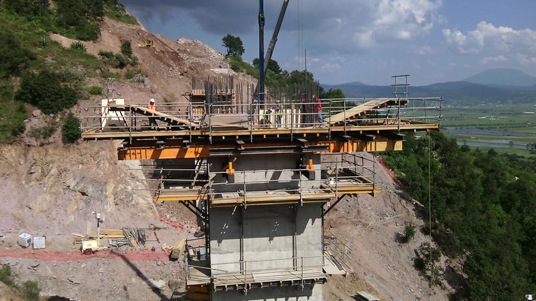 El singular montaje de los capiteles permitió la simultaneidad de trabajos por parte de la obra