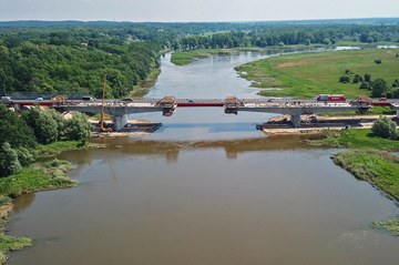 Flexibilidad y seguridad con el carro de voladizos sucesivos CVS en la construcción del Puente MS-4B de Polonia