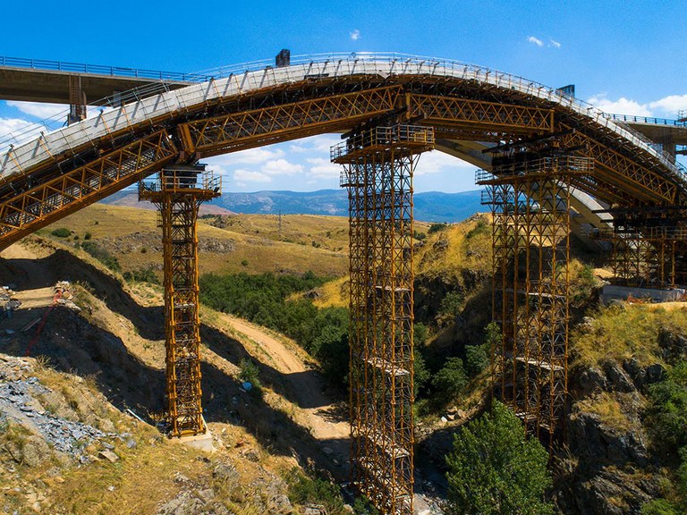 Puente en arco Eresma, Segovia, España