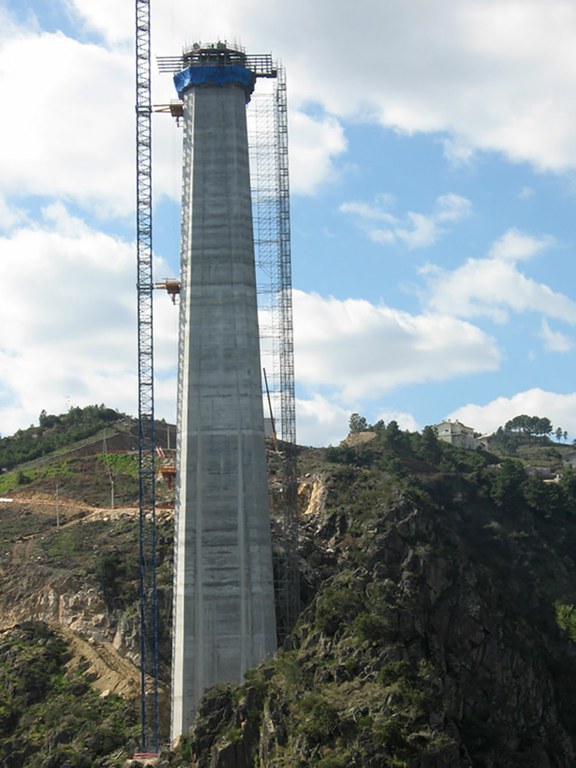 Escalera ejecución pilas Andamio BRIO